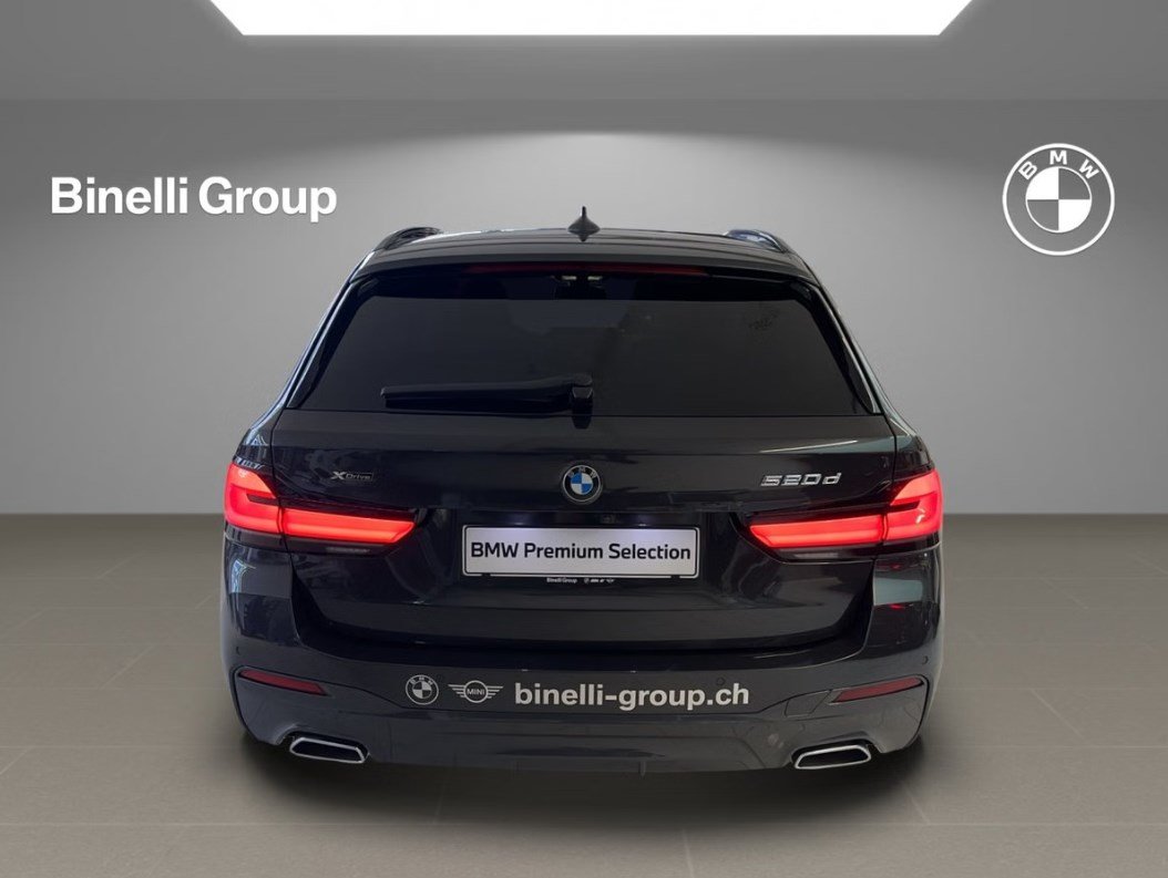 BMW 520d paddles Touring, Mild-Hybrid Diesel/Elektro, Occasion / Gebraucht, Automatik - 4