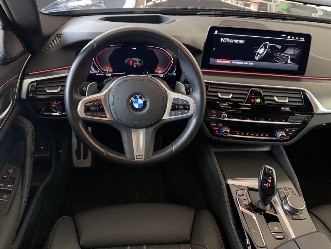 BMW 520d paddles Touring, Mild-Hybrid Diesel/Elektro, Occasion / Gebraucht, Automatik - 7