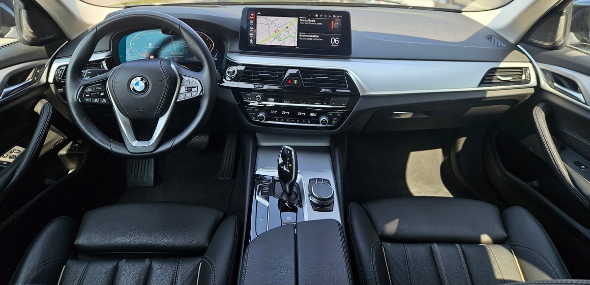 BMW 520d 48V Touring Steptronic, Mild-Hybrid Diesel/Electric, Second hand / Used, Automatic - 7