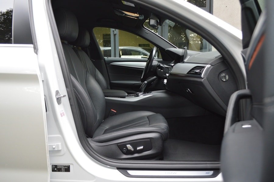 BMW 520d Touring Steptronic I Anhängerkupplung, Diesel, Occasion / Utilisé, Automatique - 7