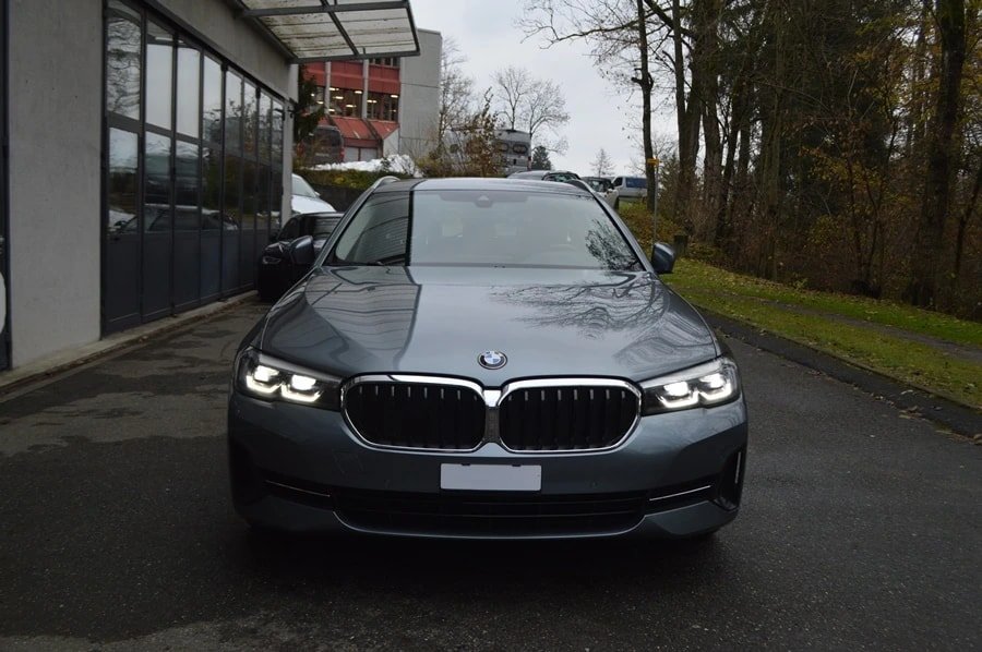 BMW 520d 48V Touring Steptronic, Mild-Hybrid Diesel/Electric, Second hand / Used, Automatic - 2
