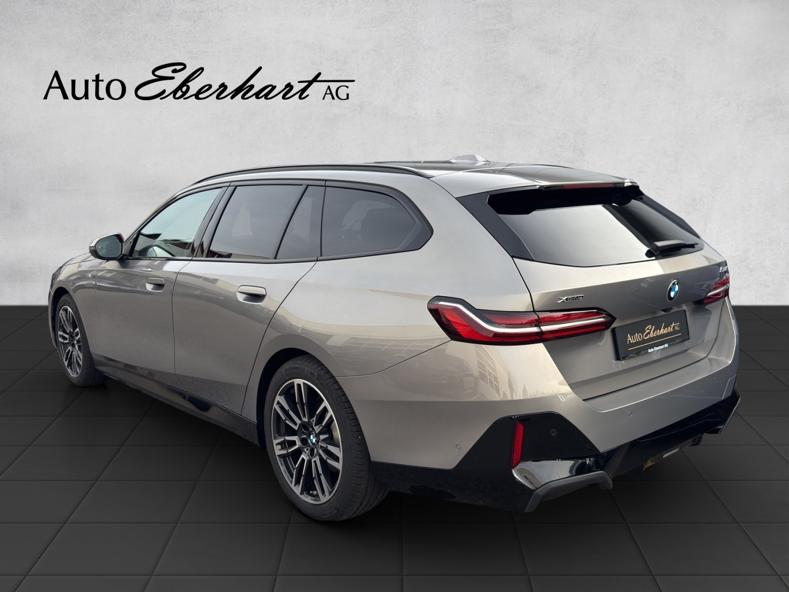 BMW 520d 48V Touring M Sport Steptronic, Mild-Hybrid Diesel/Elektro, Occasion / Gebraucht, Automatik - 2