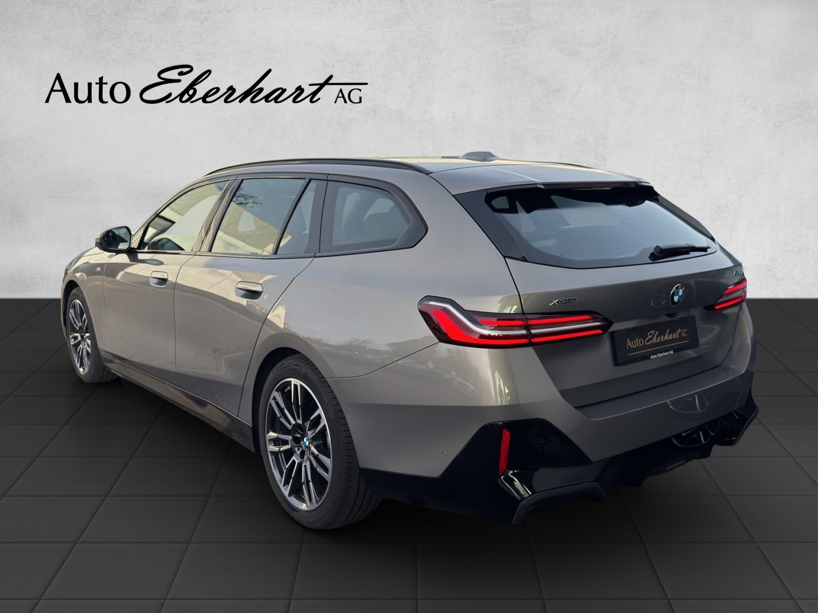 BMW 520d 48V Touring M Sport Steptronic, Mild-Hybrid Diesel/Elektro, Occasion / Gebraucht, Automatik - 2