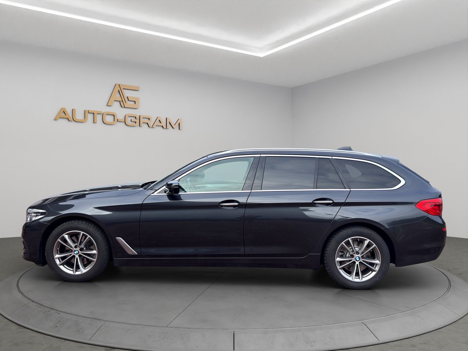BMW 520d Touring Sport Line Steptronic, Diesel, Second hand / Used, Automatic - 2