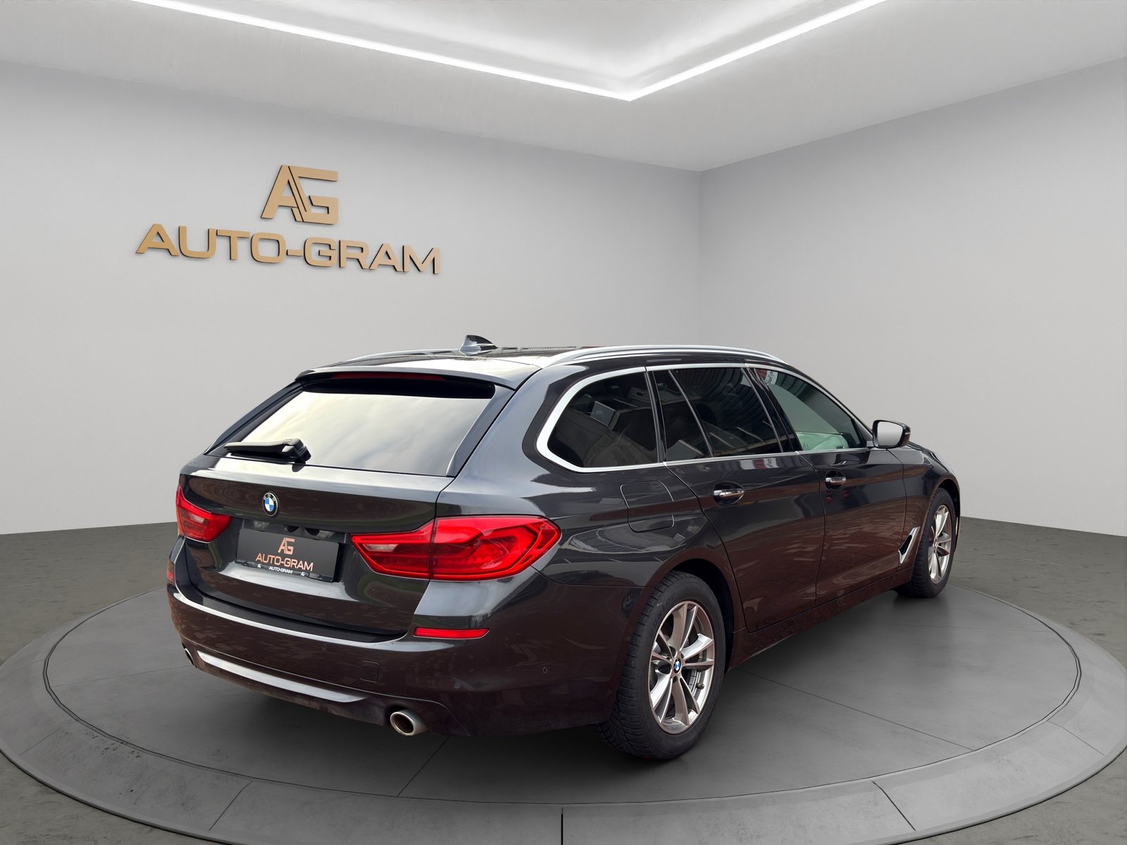 BMW 520d Touring Sport Line Steptronic, Diesel, Second hand / Used, Automatic - 5
