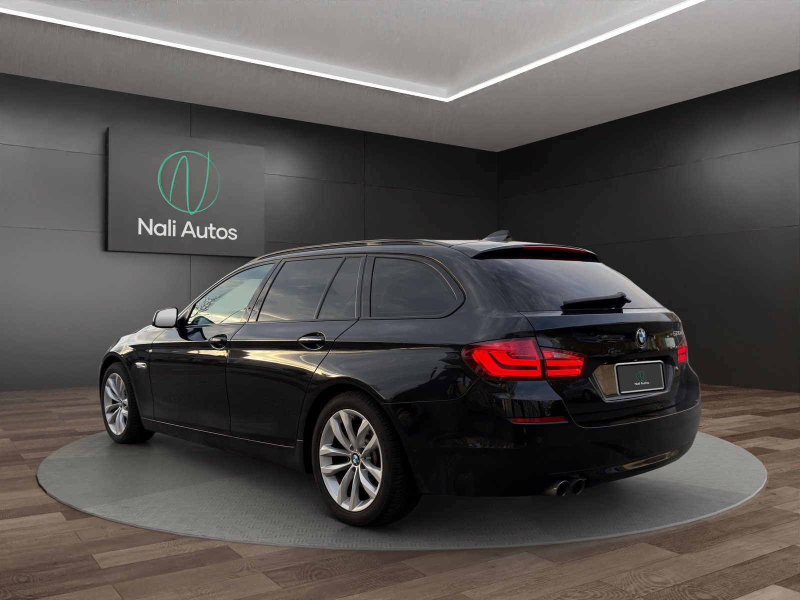 BMW 520d Touring Steptronic, Diesel, Occasion / Utilisé, Automatique - 4