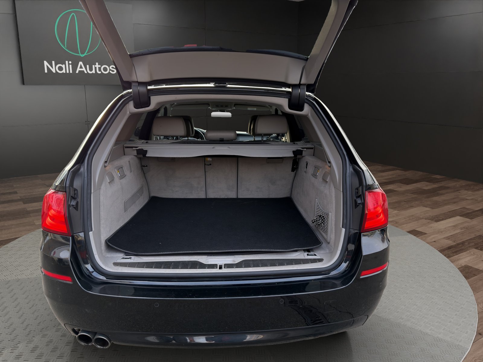 BMW 520d Touring Steptronic, Diesel, Occasion / Utilisé, Automatique - 7