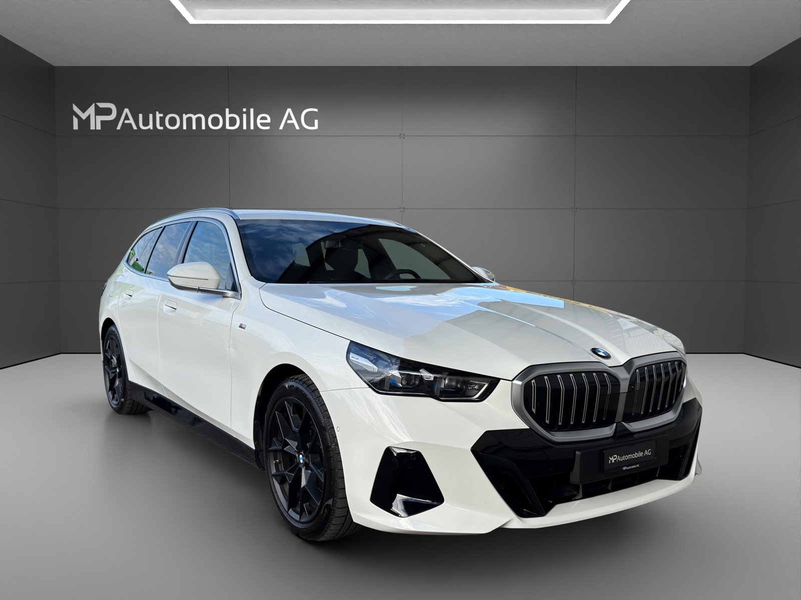 BMW 520d 48V Touring M Sport Steptronic, Hybride Léger Diesel/Électricité, Occasion / Utilisé, Automatique - 2