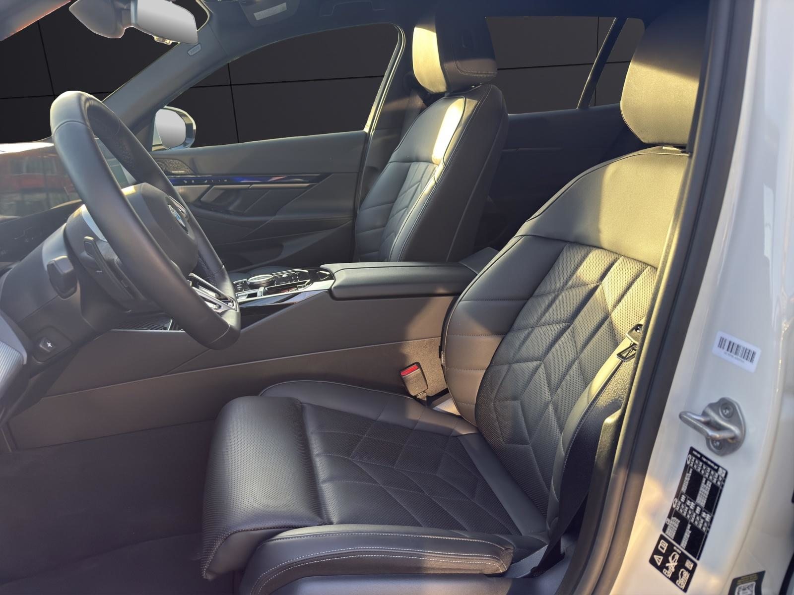 BMW 520d xDrive Touring, Mild-Hybrid Diesel/Elektro, Occasion / Gebraucht, Automatik - 2