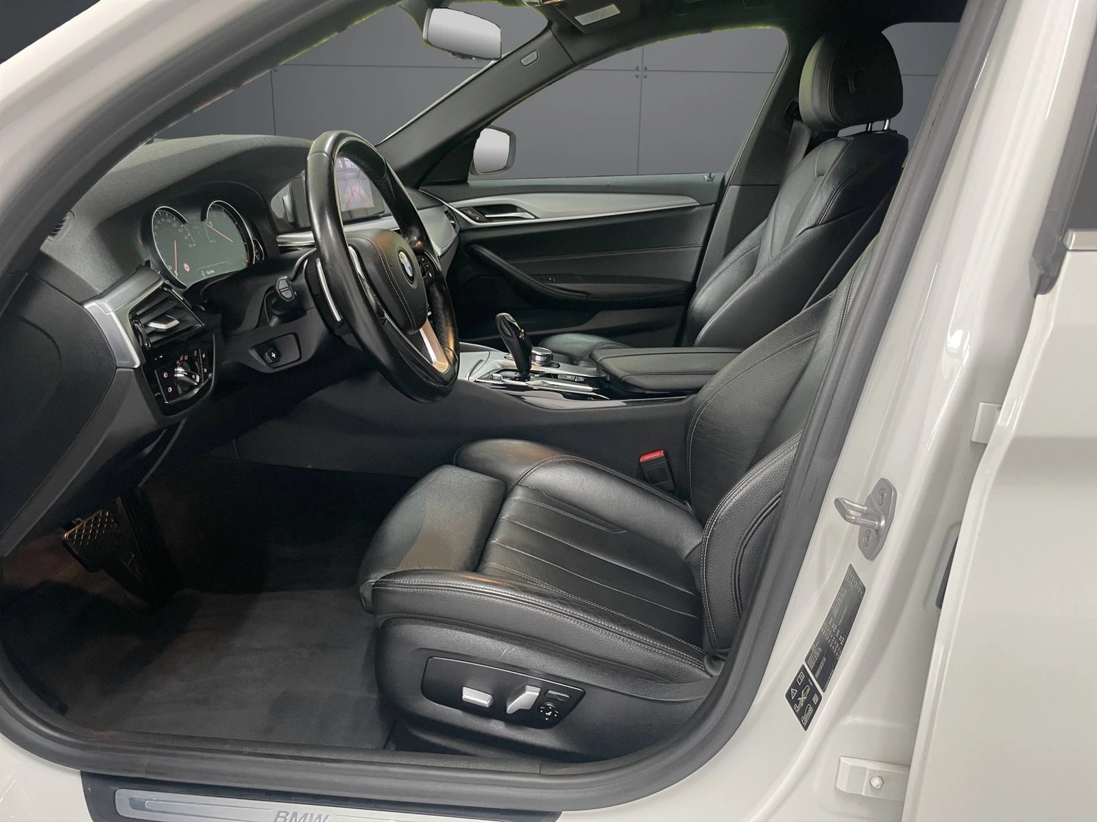 BMW 520d Touring Steptronic, Diesel, Occasion / Utilisé, Automatique - 5