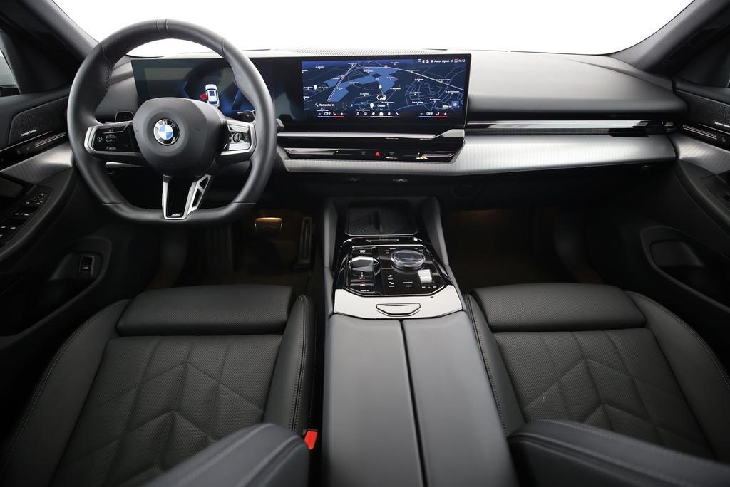 BMW 520d xDrive Touring, Hybride Léger Diesel/Électricité, Occasion / Utilisé, Automatique - 6