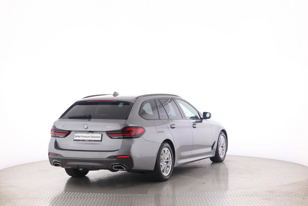 BMW 520d xDrive Touring, Hybride Léger Diesel/Électricité, Occasion / Utilisé, Automatique - 2