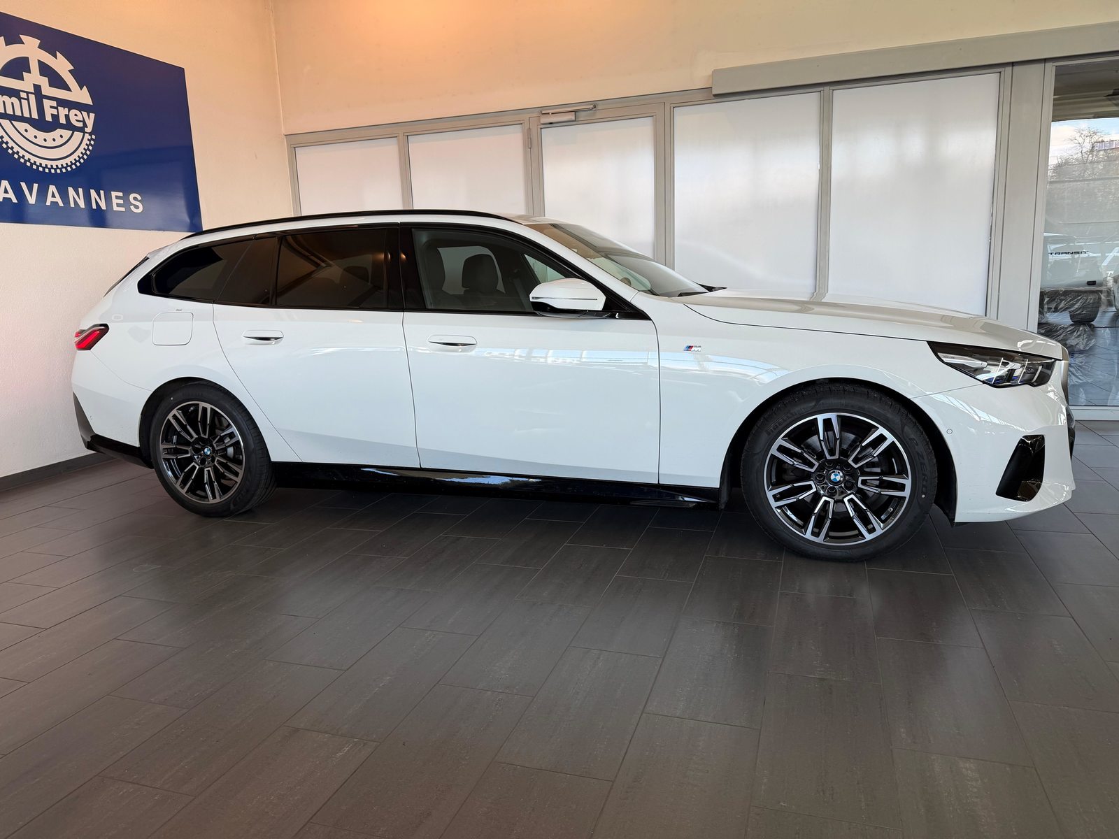 BMW 520d xDrive Touring M-Sport, Hybride Léger Diesel/Électricité, Occasion / Utilisé, Automatique - 3