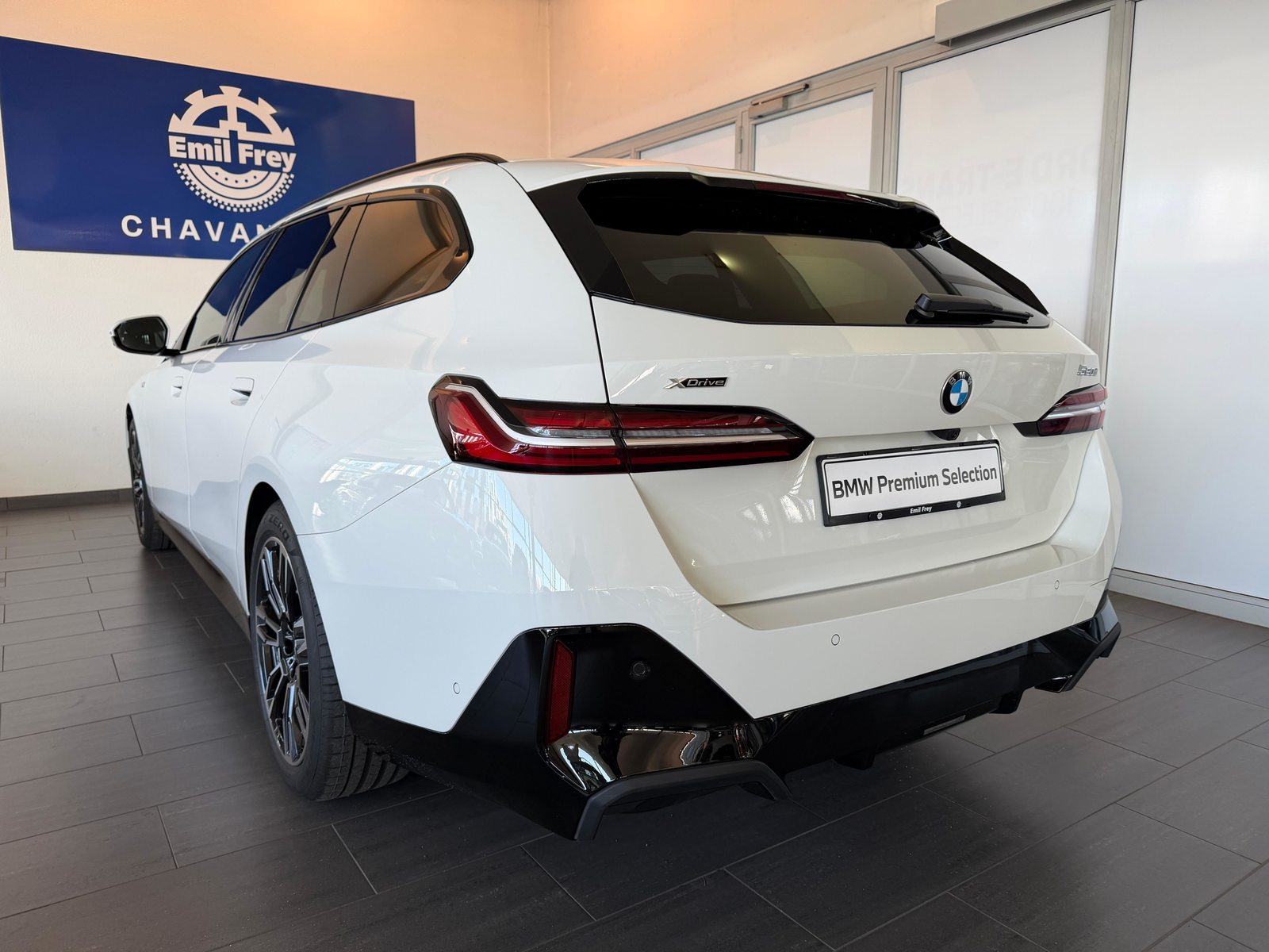 BMW 520d xDrive Touring M-Sport, Hybride Léger Diesel/Électricité, Occasion / Utilisé, Automatique - 4