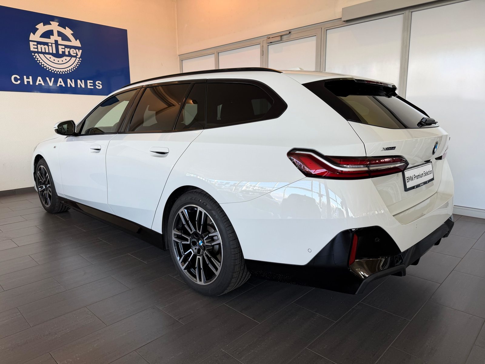 BMW 520d xDrive Touring M-Sport, Hybride Léger Diesel/Électricité, Occasion / Utilisé, Automatique - 5
