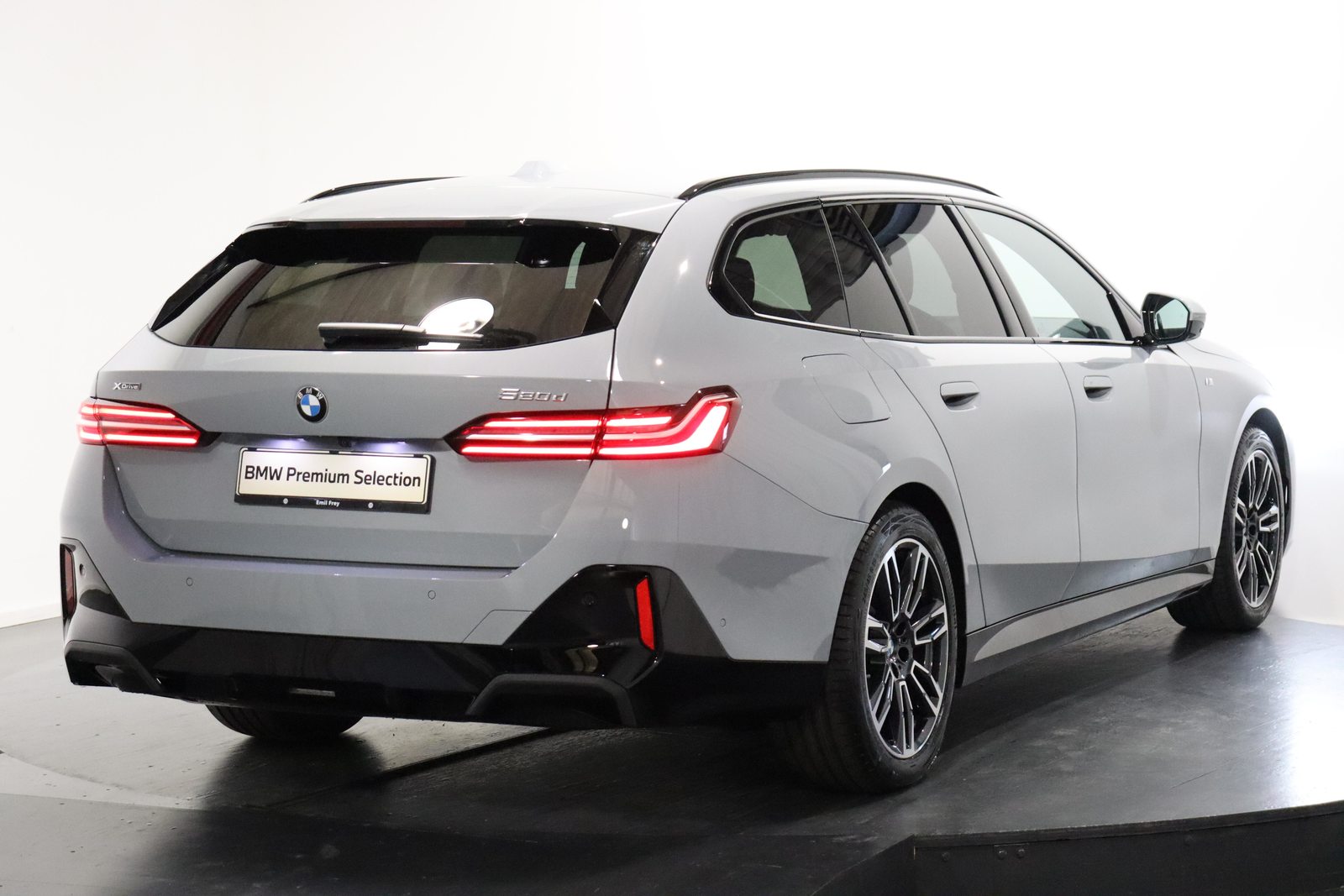 BMW 520d xDrive Touring, Hybride Léger Diesel/Électricité, Occasion / Utilisé, Automatique - 3