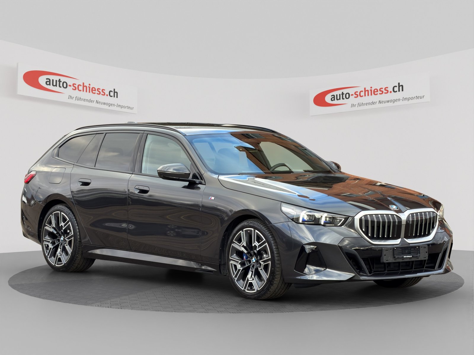 BMW 520d sDrive 48V Touring M Sport Steptronic ICONIC GLOW