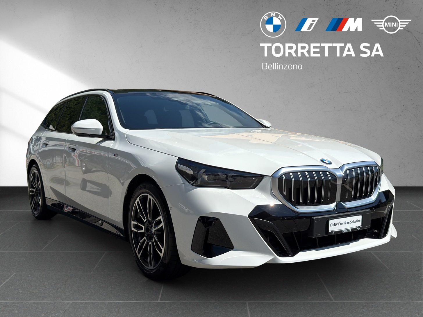 BMW 520d 48V Touring M Sport Steptronic, Mild-Hybrid Diesel/Electric, Second hand / Used, Automatic - 7