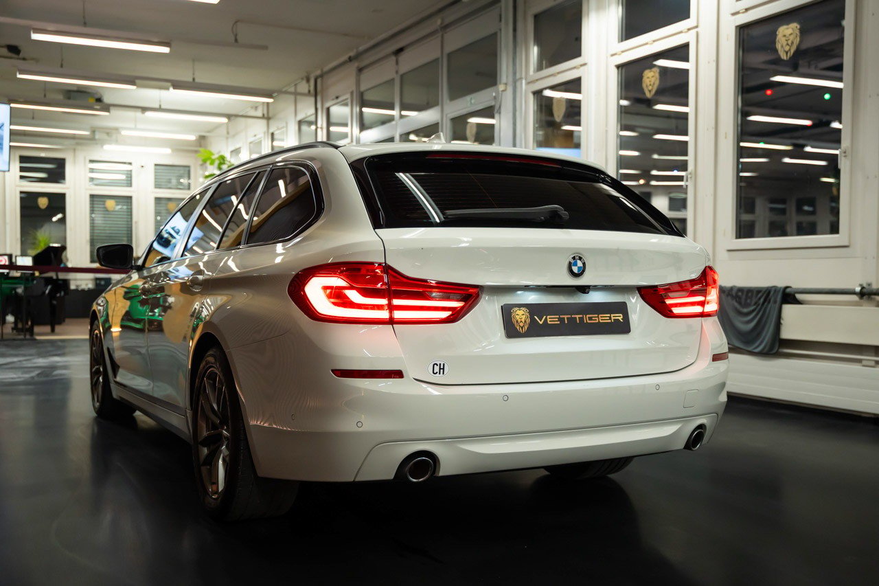 BMW 520d Touring Steptronic, Hybride Léger Diesel/Électricité, Occasion / Utilisé, Automatique - 4