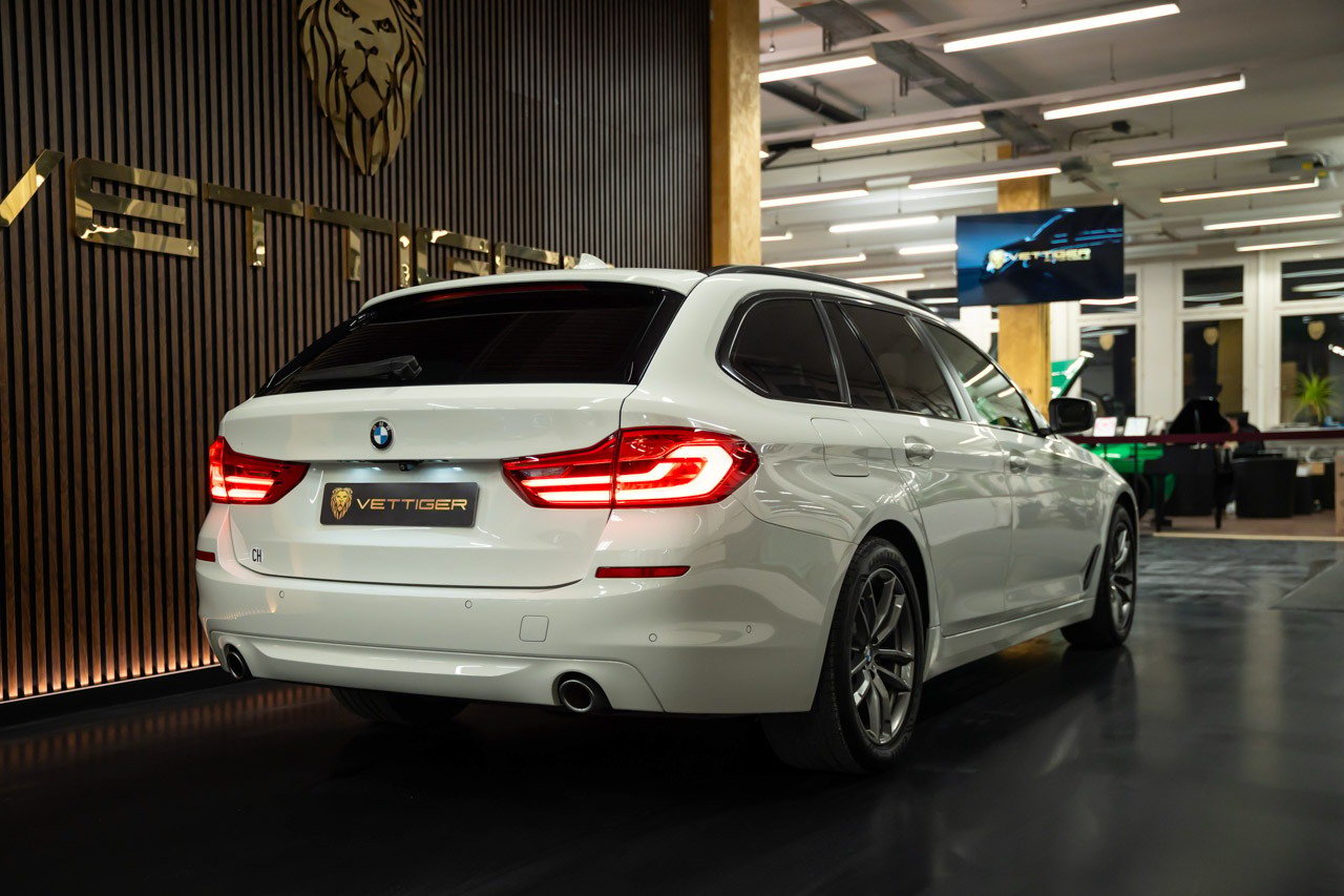 BMW 520d Touring Steptronic, Hybride Léger Diesel/Électricité, Occasion / Utilisé, Automatique - 7