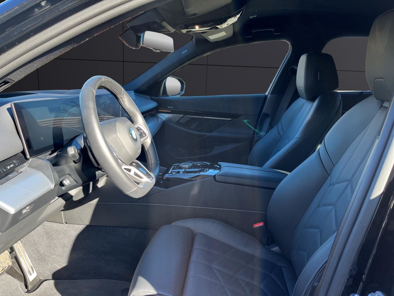 BMW 520d xDrive Touring, Mild-Hybrid Diesel/Electric, Second hand / Used, Automatic - 2