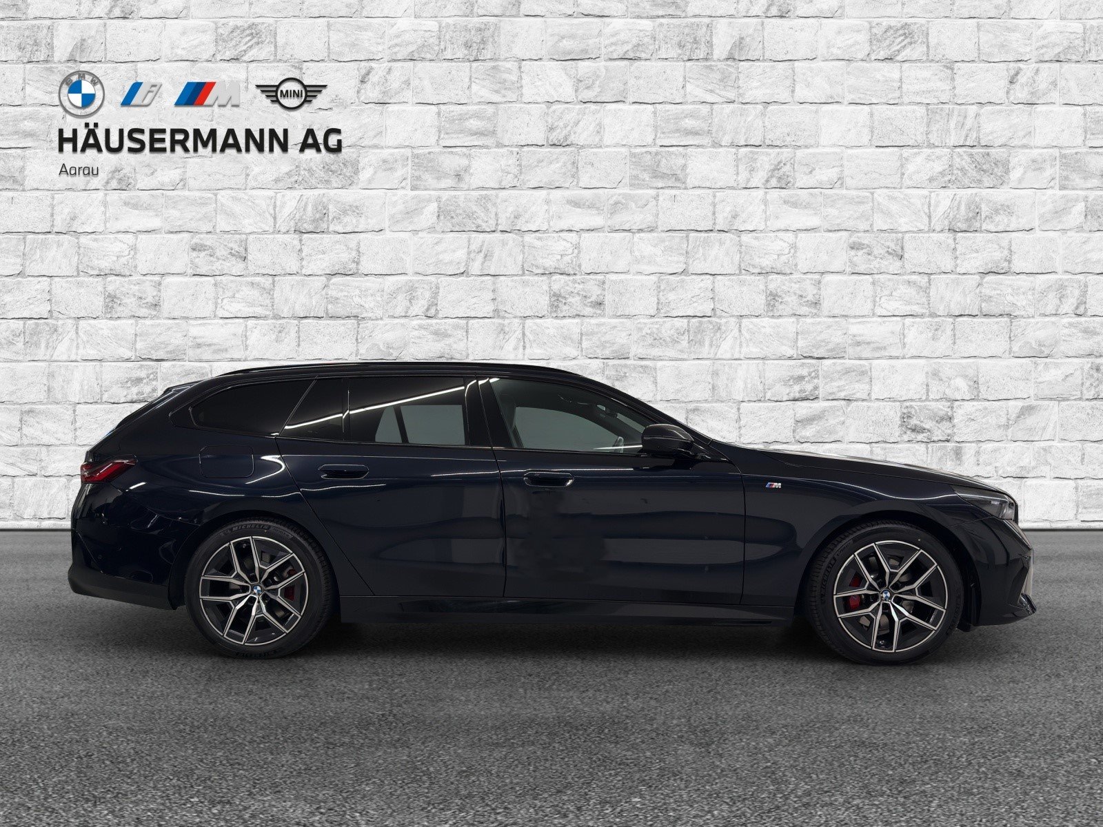BMW 520d xDr 48V Tour MSp.Pro, Mild-Hybrid Diesel/Electric, Second hand / Used, Automatic - 4
