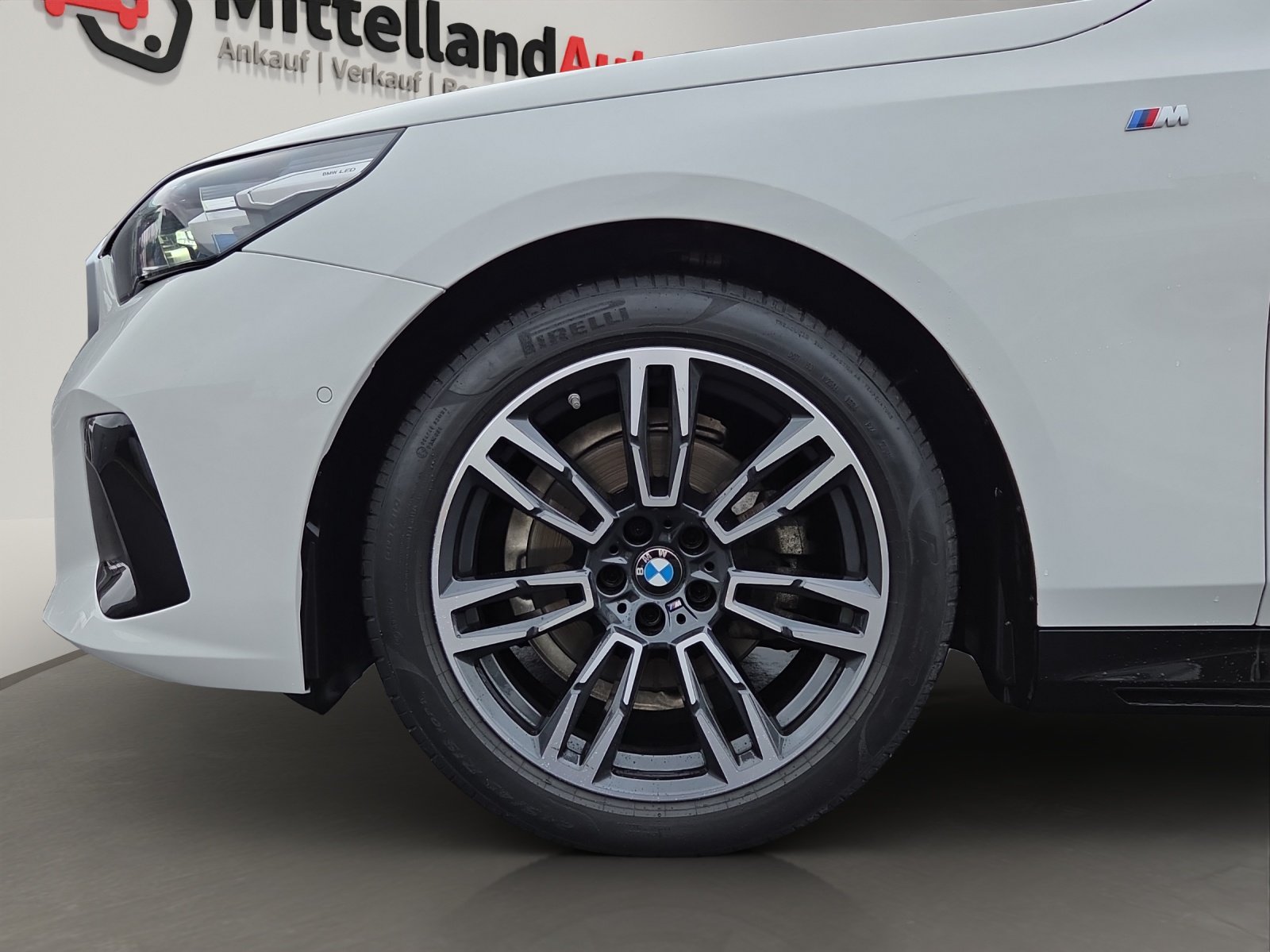 BMW 520d 48V Touring M Sport Steptronic, Mild-Hybrid Diesel/Electric, Second hand / Used, Automatic - 6