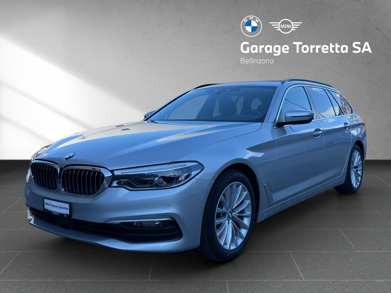 BMW 520d Touring Essential Edition Steptronic