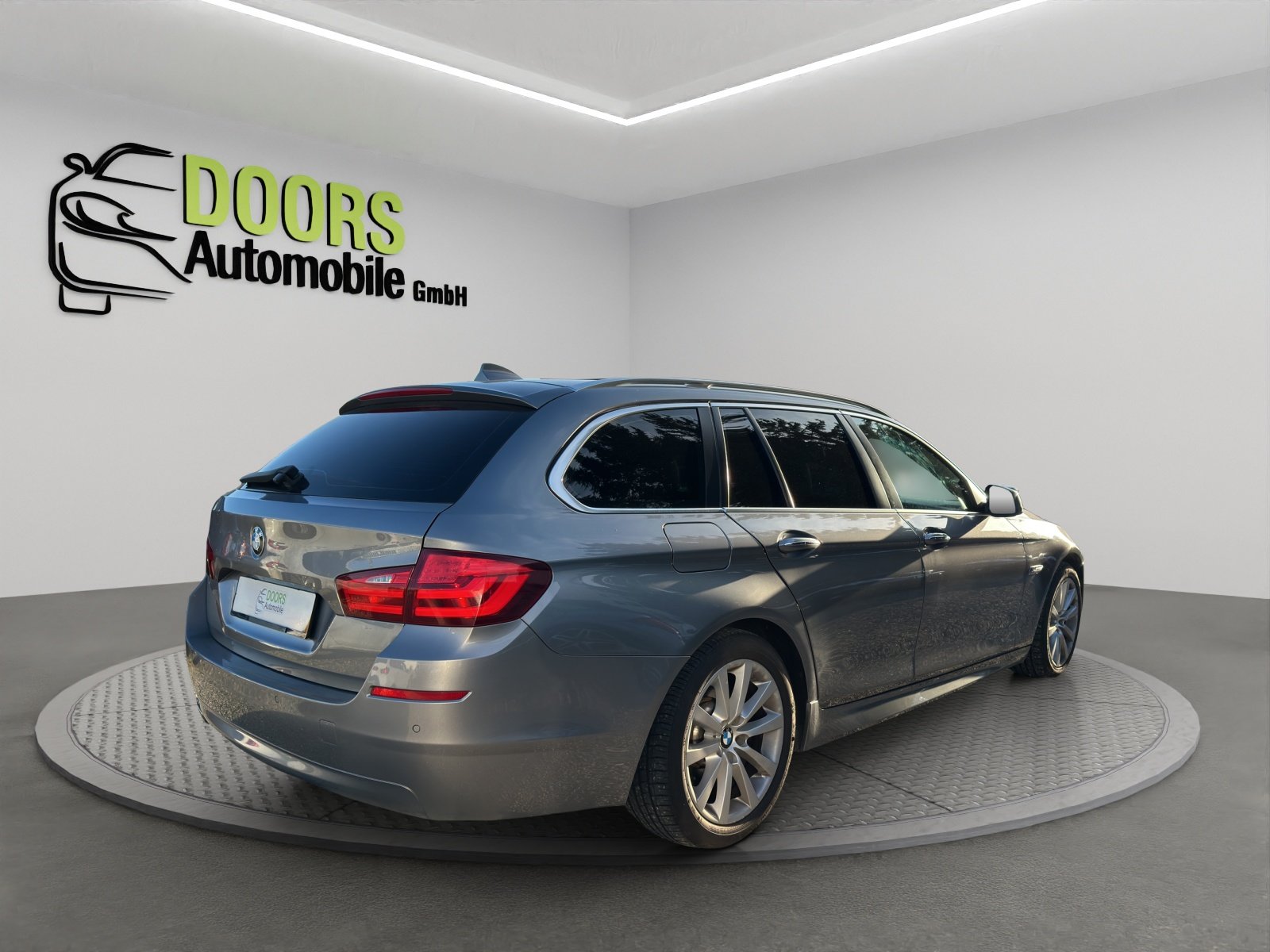 BMW 520d Touring Steptronic, Diesel, Occasion / Utilisé, Automatique - 4