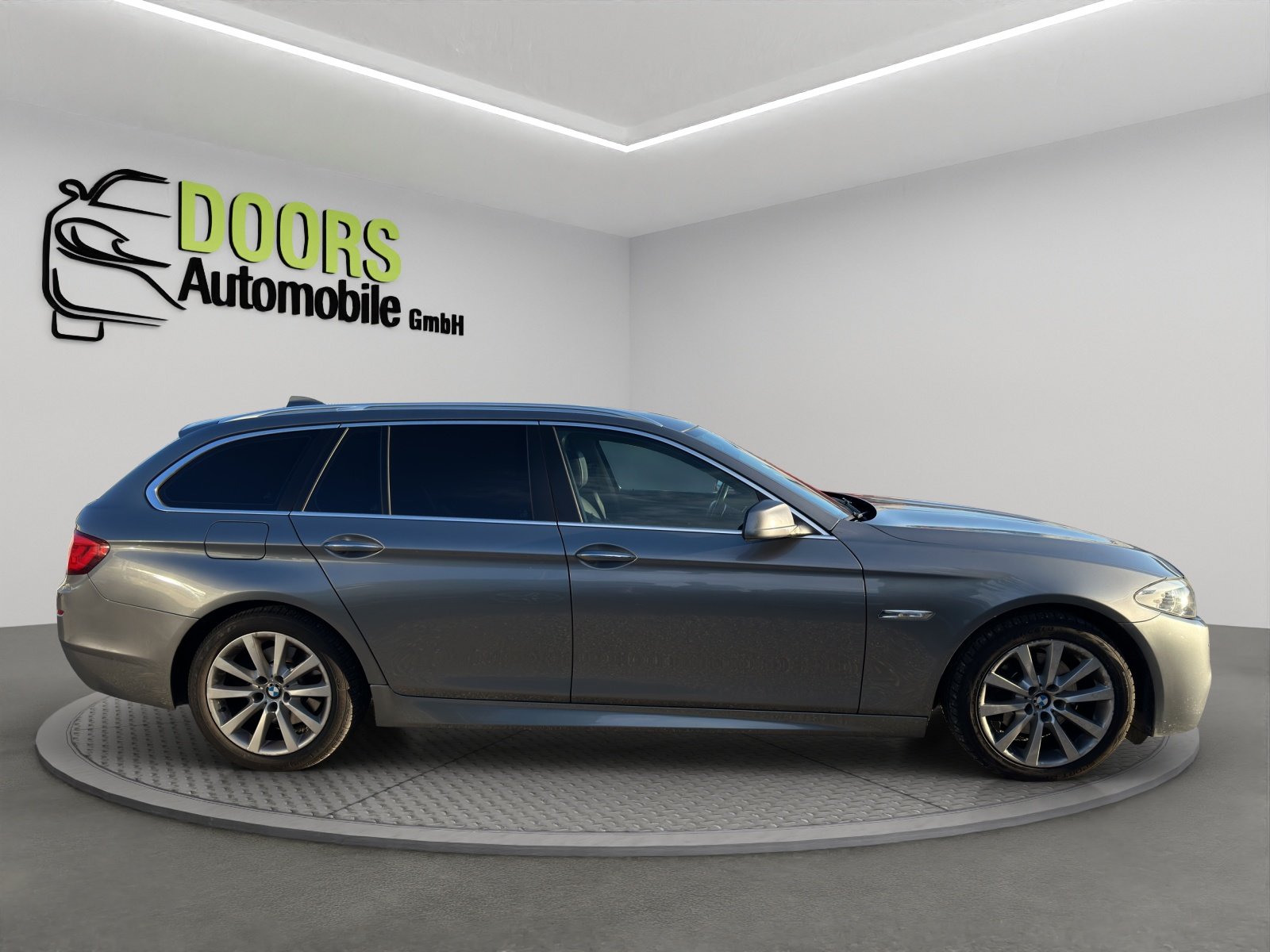 BMW 520d Touring Steptronic, Diesel, Occasion / Utilisé, Automatique - 7
