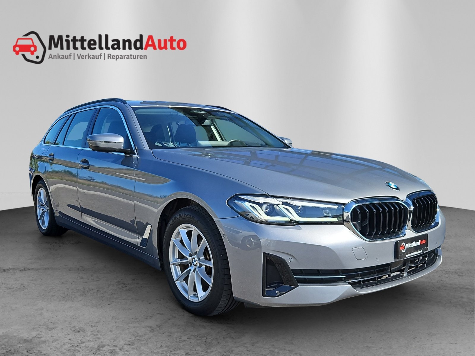 BMW 520d 48V Touring Steptronic, Mild-Hybrid Diesel/Electric, Second hand / Used, Automatic - 3
