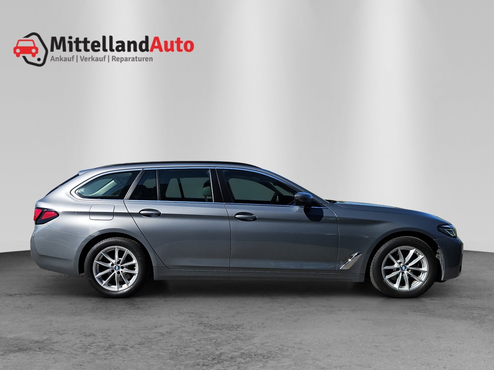 BMW 520d 48V Touring Steptronic, Mild-Hybrid Diesel/Electric, Second hand / Used, Automatic - 4