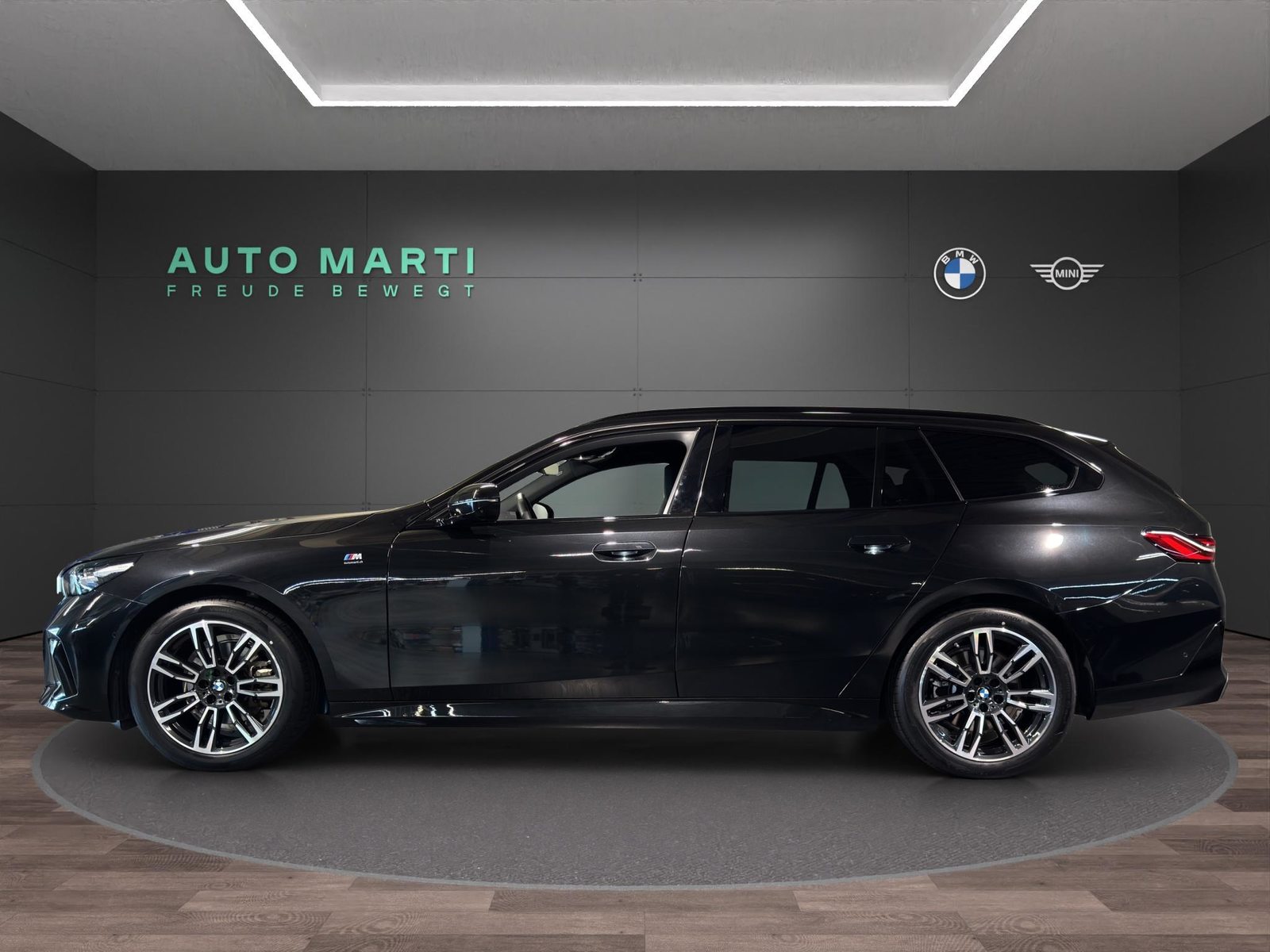 BMW 520d xDrive Touring M Sport, Mild-Hybrid Diesel/Elektro, Occasion / Gebraucht, Automatik - 3