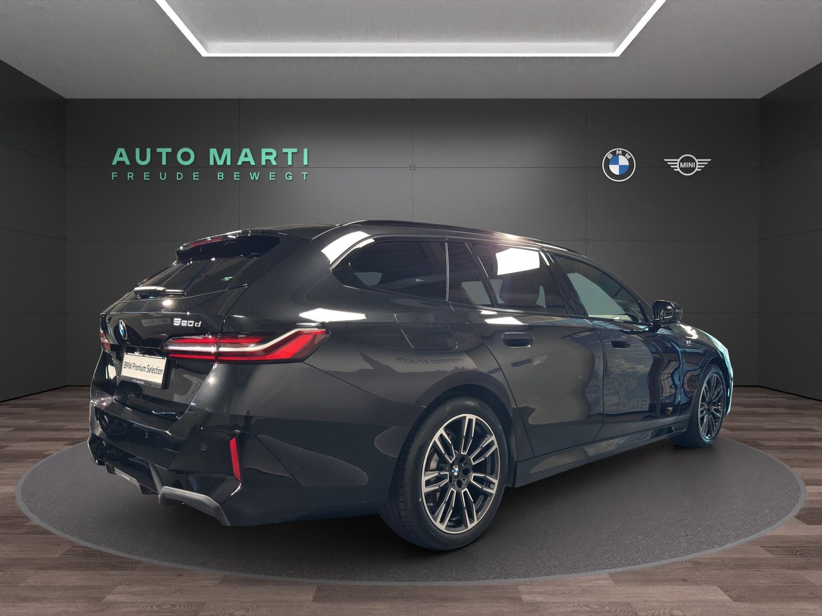 BMW 520d xDrive Touring M Sport, Mild-Hybrid Diesel/Elektro, Occasion / Gebraucht, Automatik - 4