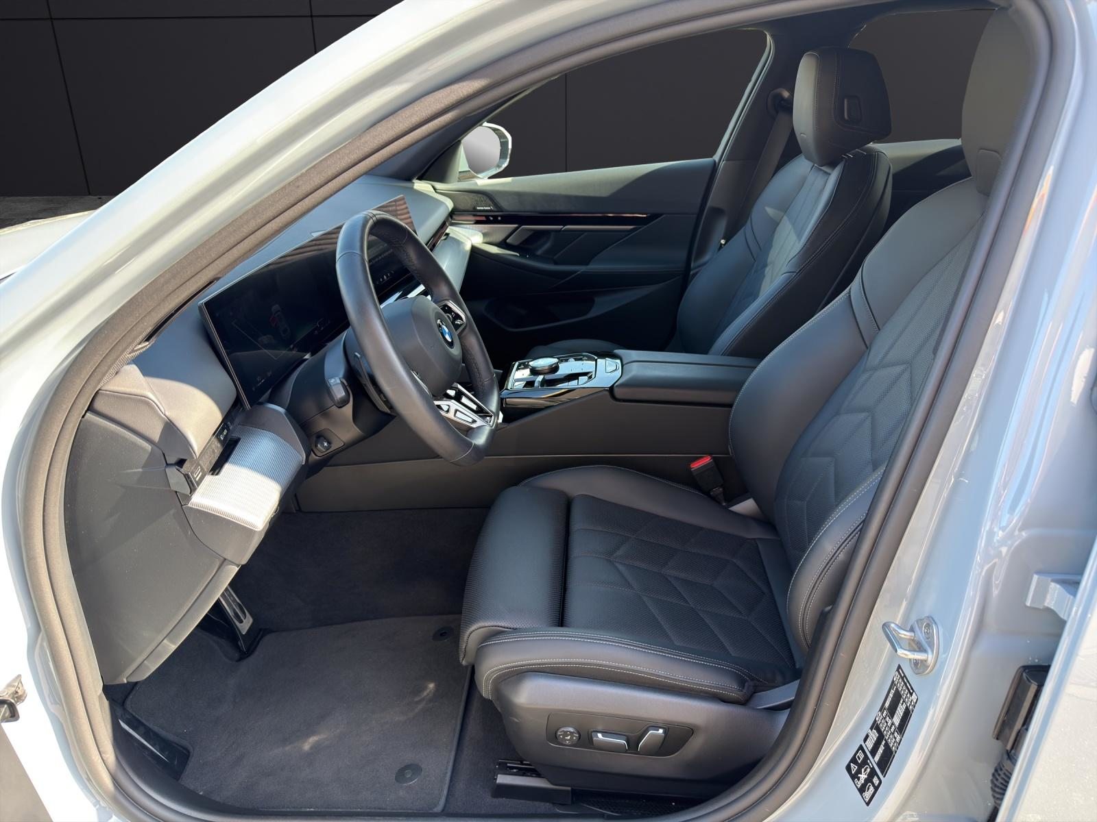 BMW 520d xDrive Touring, Mild-Hybrid Diesel/Electric, Second hand / Used, Automatic - 2