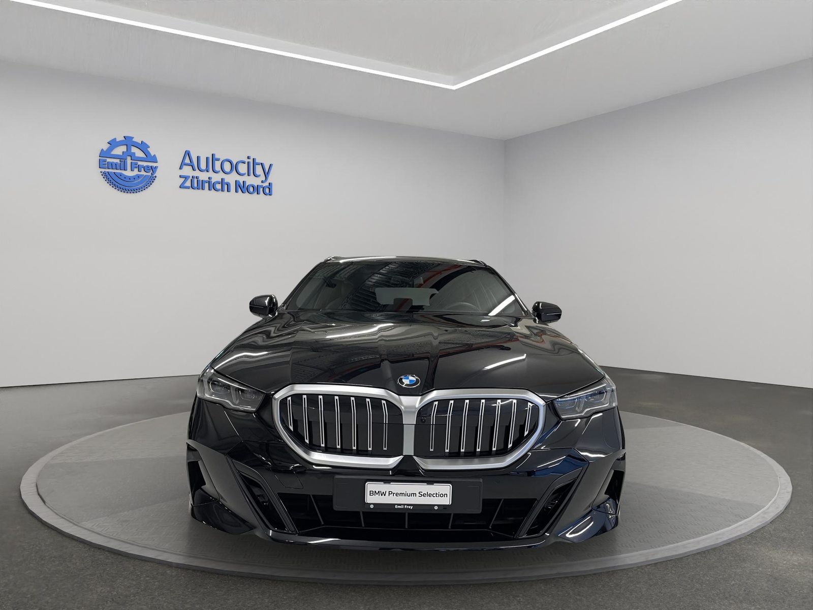 BMW 520d xDrive 48V Touring, Mild-Hybrid Diesel/Electric, Second hand / Used, Automatic - 7