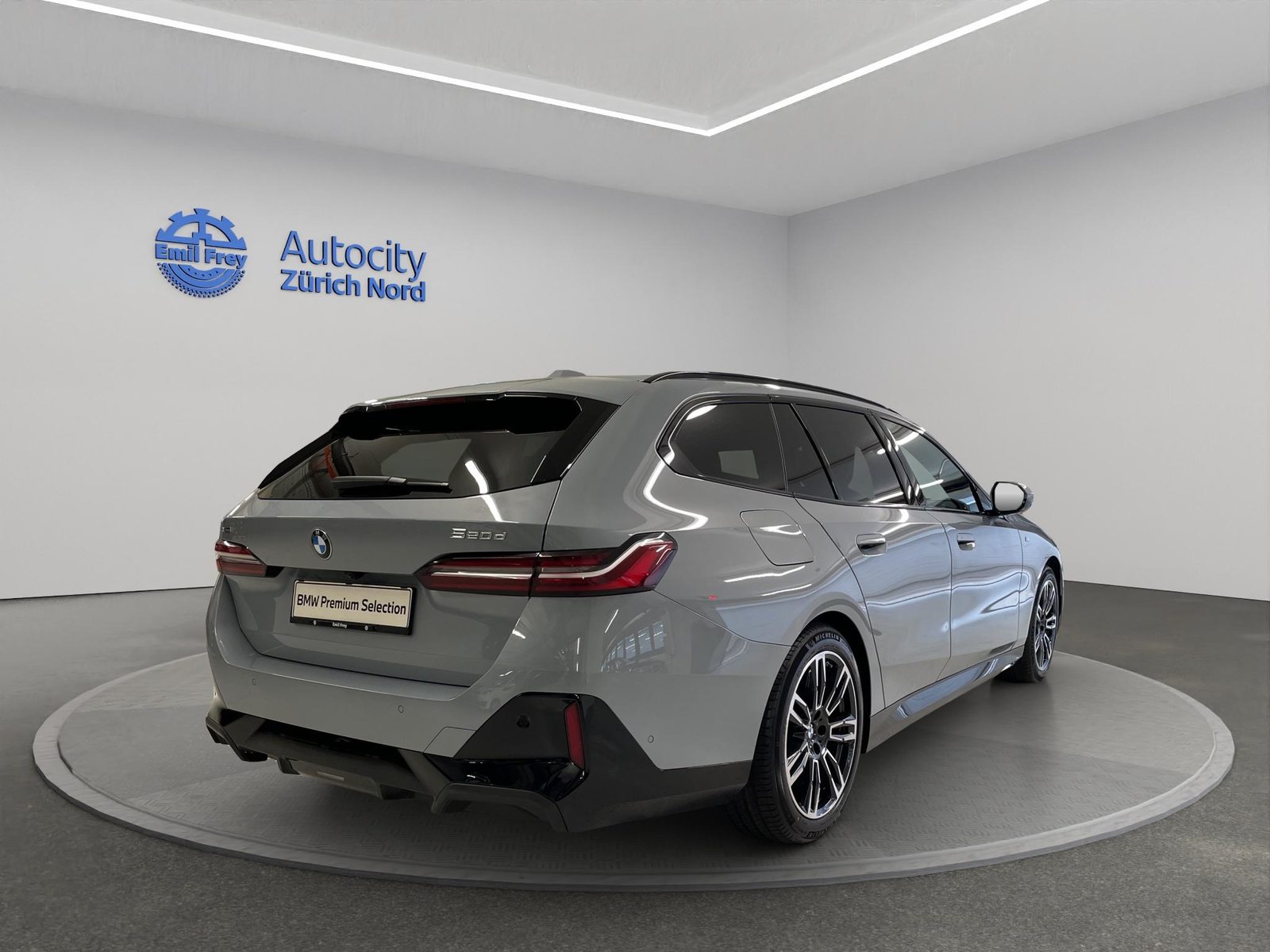 BMW 520d xDrive 48V Touring, Mild-Hybrid Diesel/Elektro, Occasion / Gebraucht, Automatik - 4