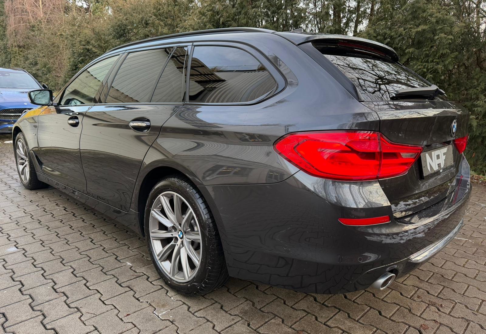 BMW 520d Touring Luxury Line Steptronic, Diesel, Occasion / Utilisé, Automatique - 3