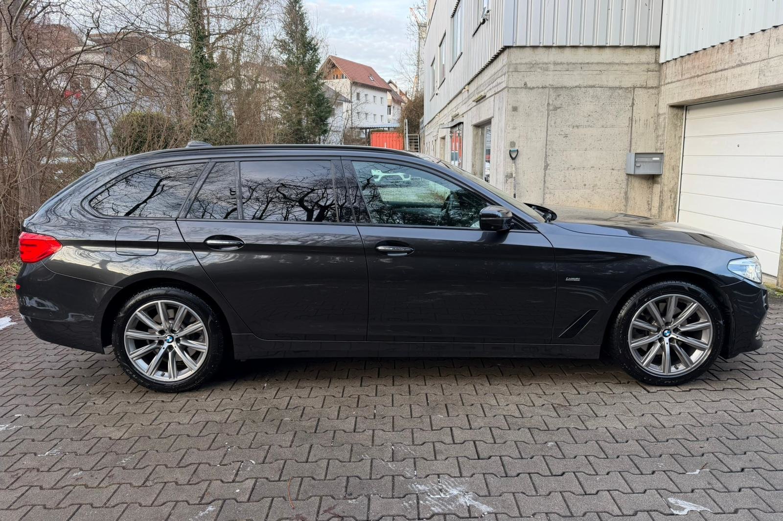 BMW 520d Touring Luxury Line Steptronic, Diesel, Occasion / Utilisé, Automatique - 6