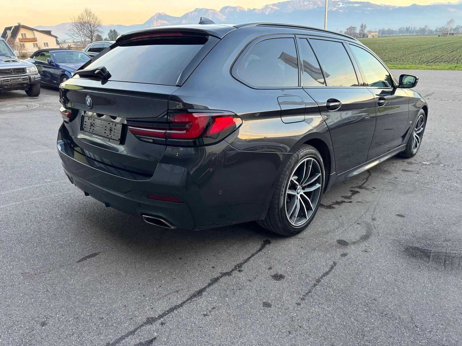 BMW 520d 48V Touring M Sport Steptronic, Mild-Hybrid Diesel/Elektro, Occasion / Gebraucht, Automatik - 3