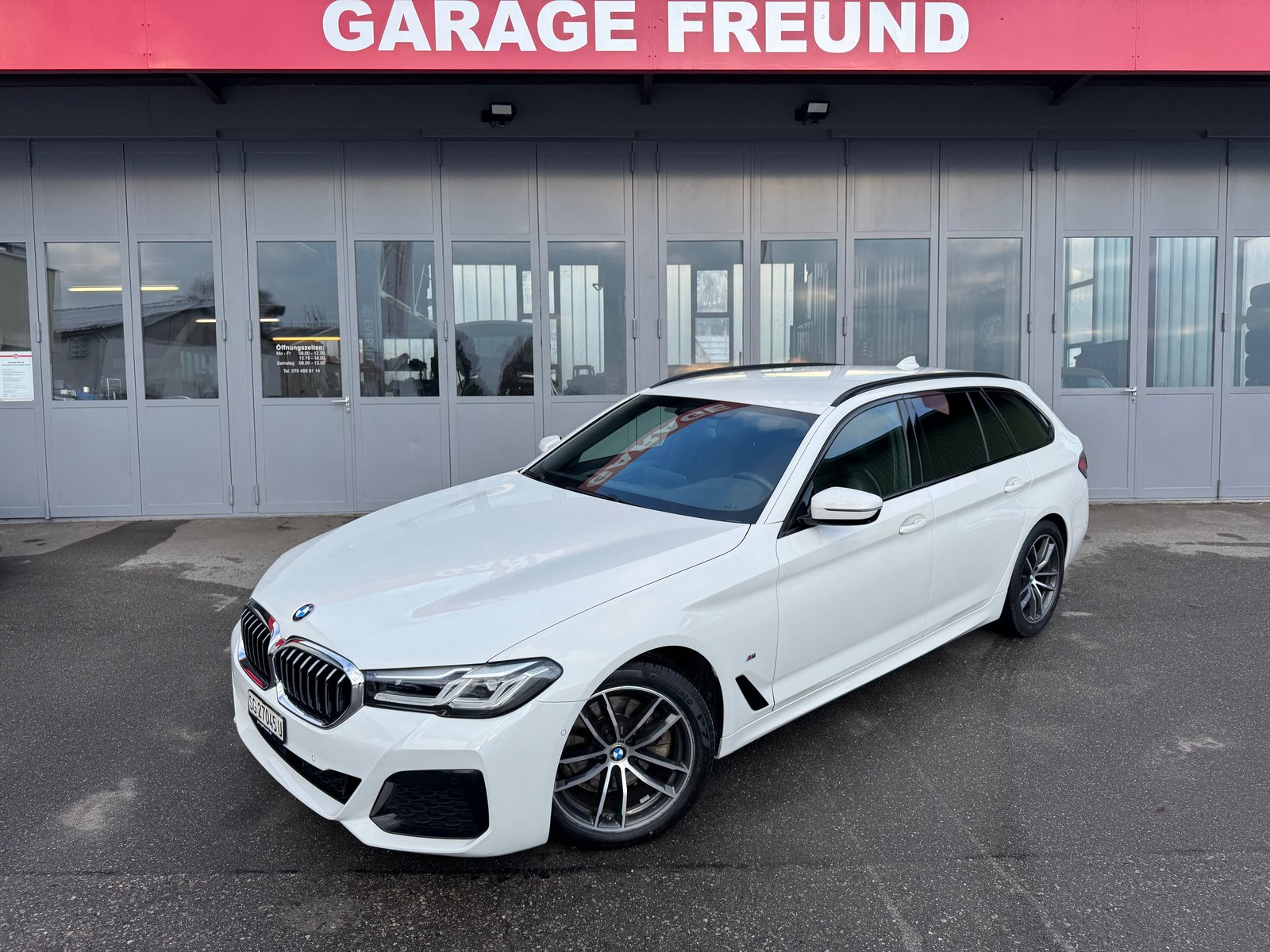 BMW 520d 48V Touring M Sport Steptronic, Mild-Hybrid Diesel/Electric, Second hand / Used, Automatic - 4