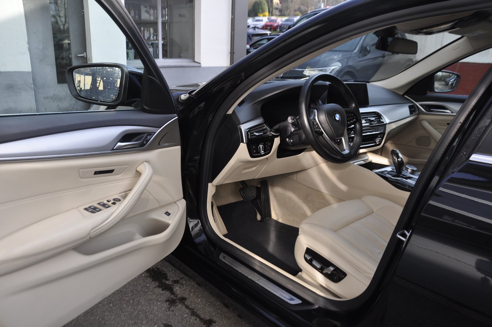 BMW 520d Touring Steptronic I Standheizung, Hybride Leggero Diesel/Elettrica, Occasioni / Usate, Automatico - 4
