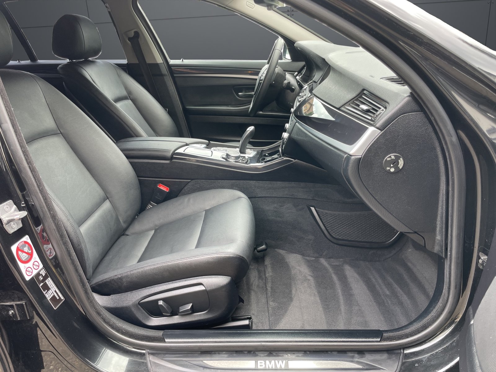 BMW 520d Touring Steptronic, Diesel, Occasion / Gebraucht, Automatik - 7