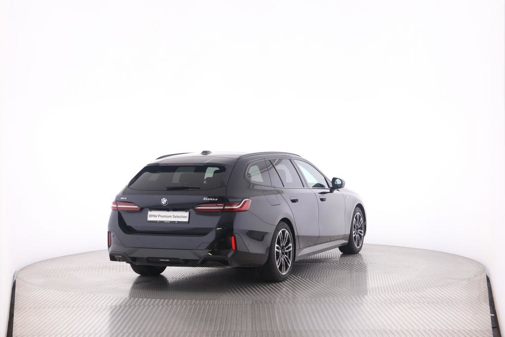 BMW 520d xDrive Touring, Hybride Léger Diesel/Électricité, Occasion / Utilisé, Automatique - 2