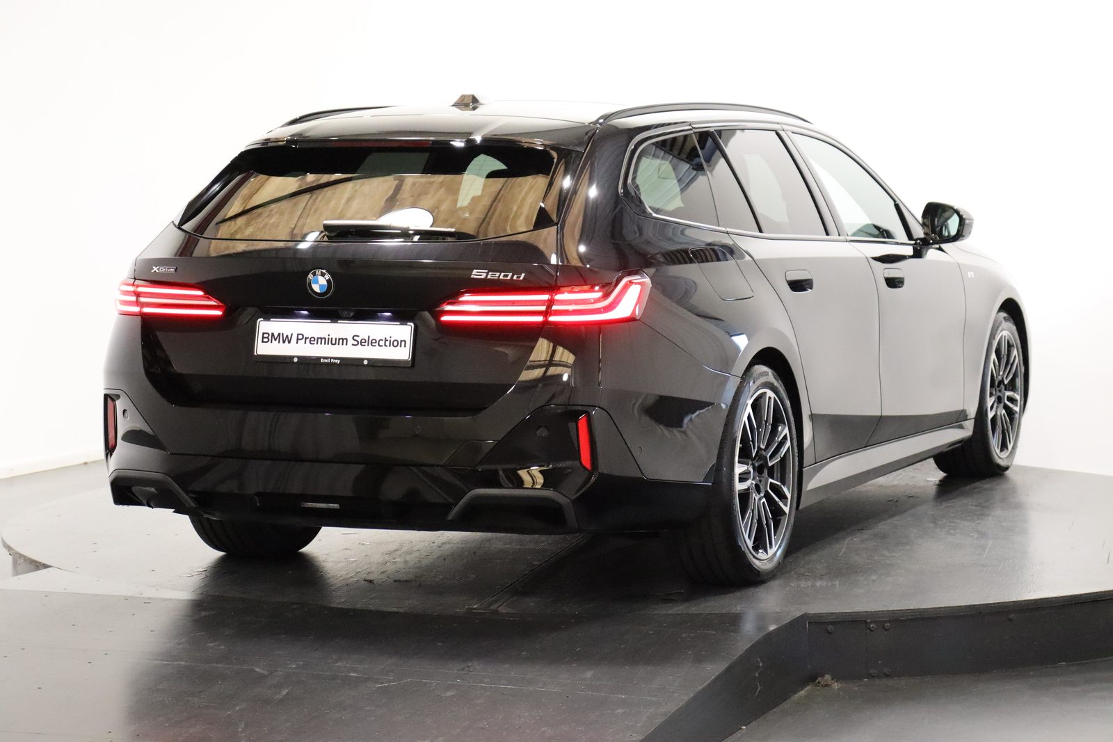 BMW 520d xDrive Touring, Hybride Léger Diesel/Électricité, Occasion / Utilisé, Automatique - 5