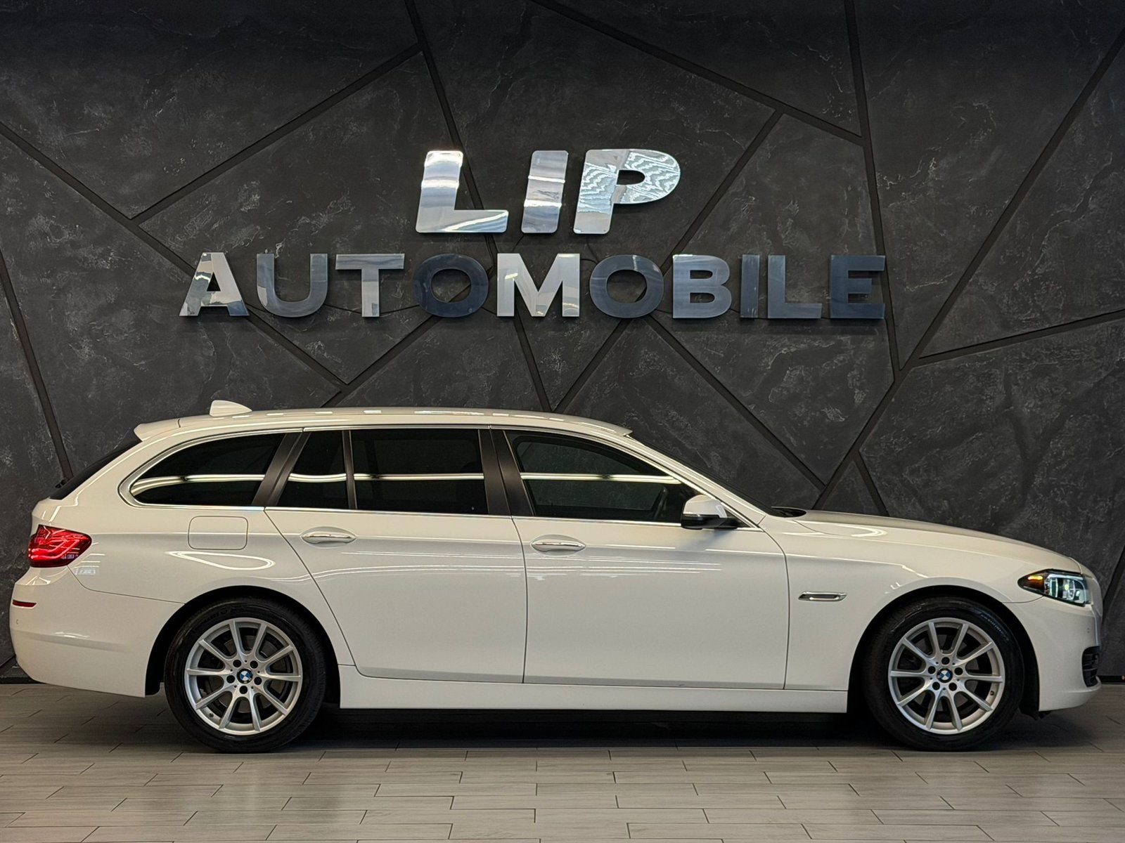 BMW 520d Touring Steptronic, Diesel, Occasion / Utilisé, Automatique - 4
