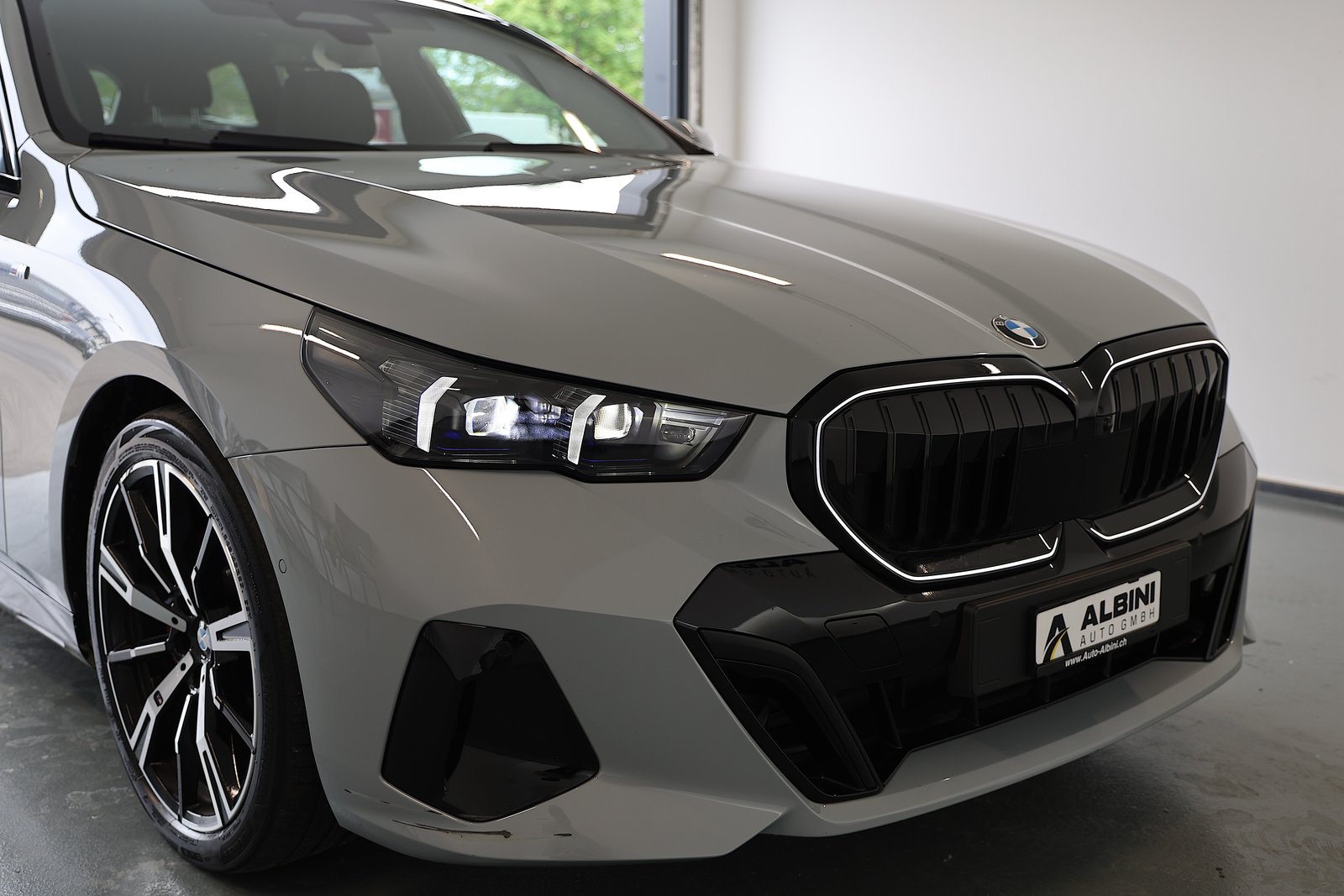 BMW 520d 48V Touring M Sport Pro Steptronic, Mild-Hybrid Diesel/Electric, Second hand / Used, Automatic - 5