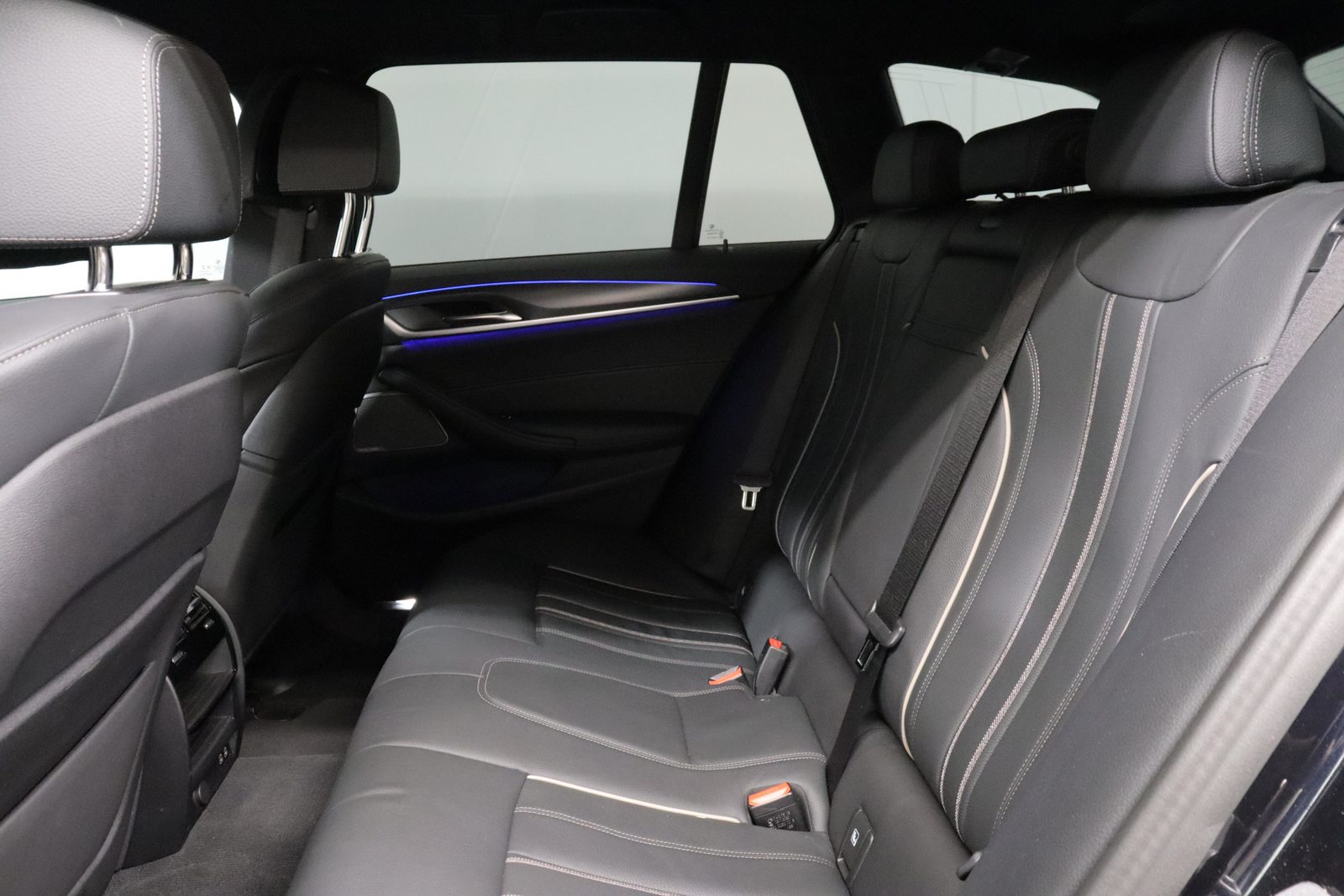 BMW 520d xDrive Touring, Mild-Hybrid Diesel/Electric, Second hand / Used, Automatic - 4
