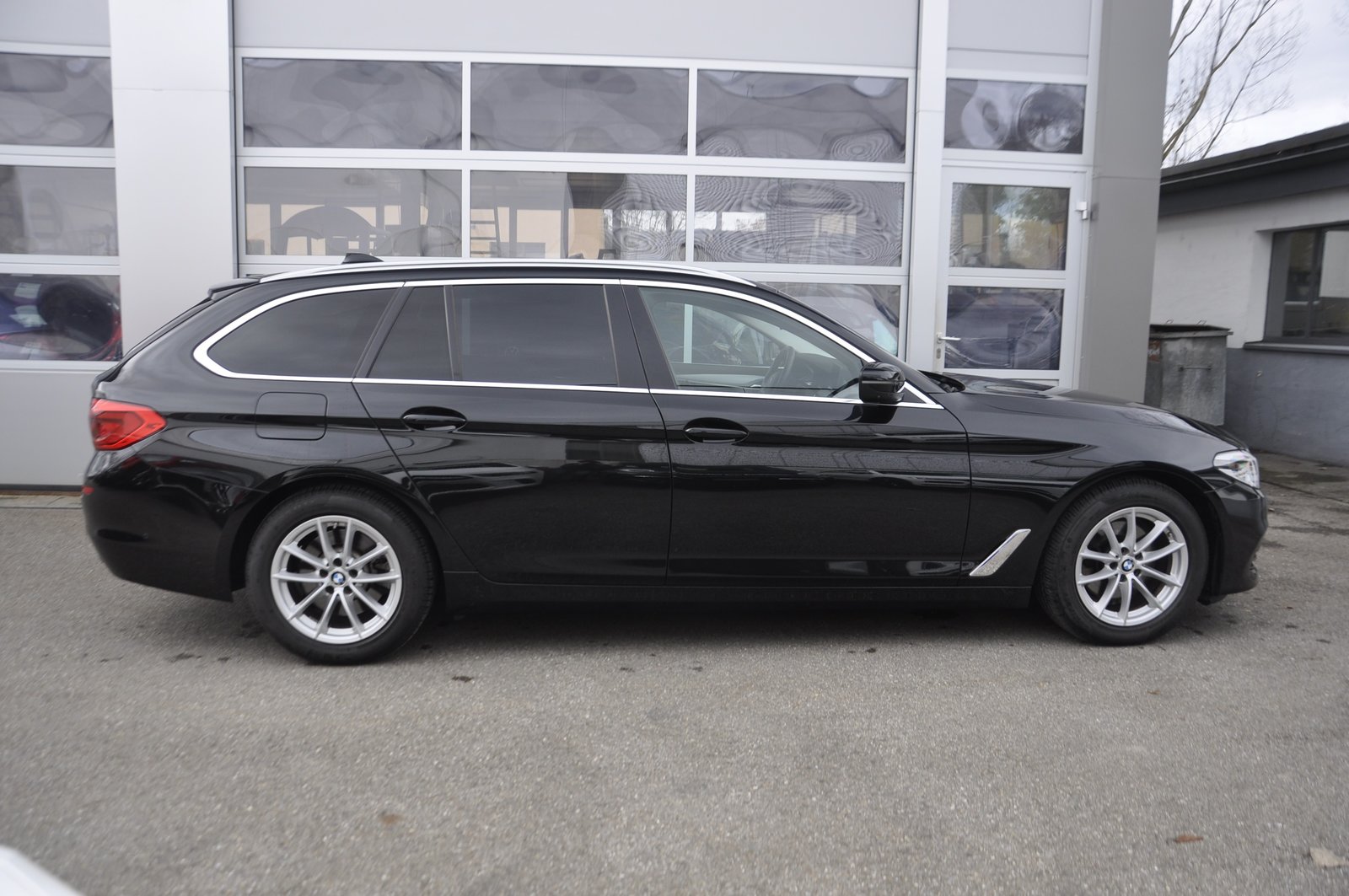 BMW 520d Touring Steptronic, Hybride Léger Diesel/Électricité, Occasion / Utilisé, Automatique - 2