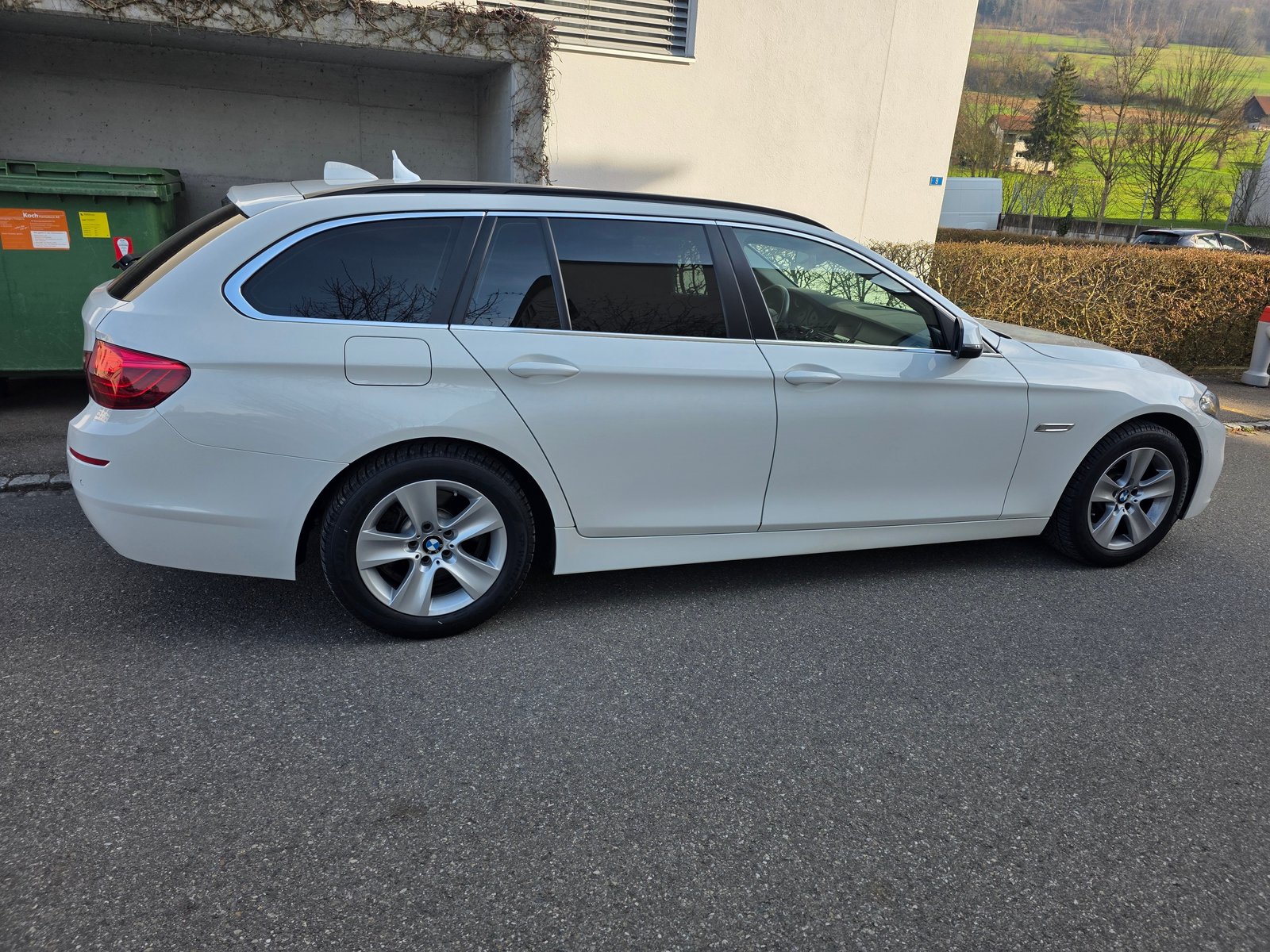 BMW 520d Touring Steptronic, Diesel, Occasion / Gebraucht, Automatik - 4